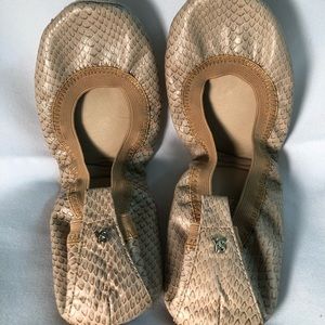 YS Yosi Samra Nude “snake skin” flats